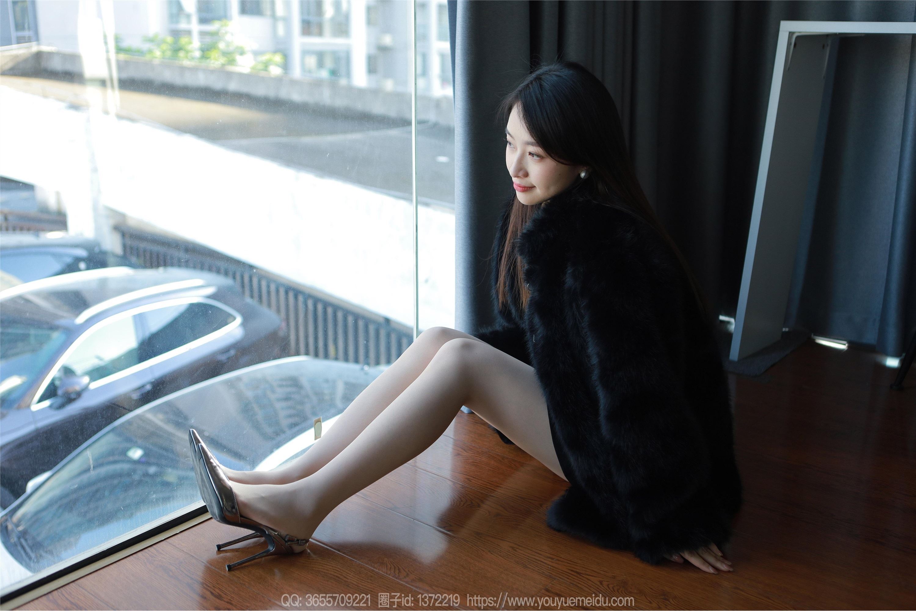 IESS异思趣向  2023.12.05 丝享家 1603 小婕《黑色大衣》